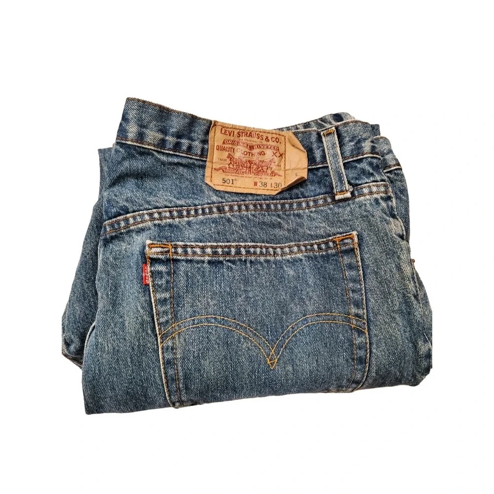Vintage Levi's 501 Jeans Men's 38x30 Made in USA Button Fly Blue Denim Classic
